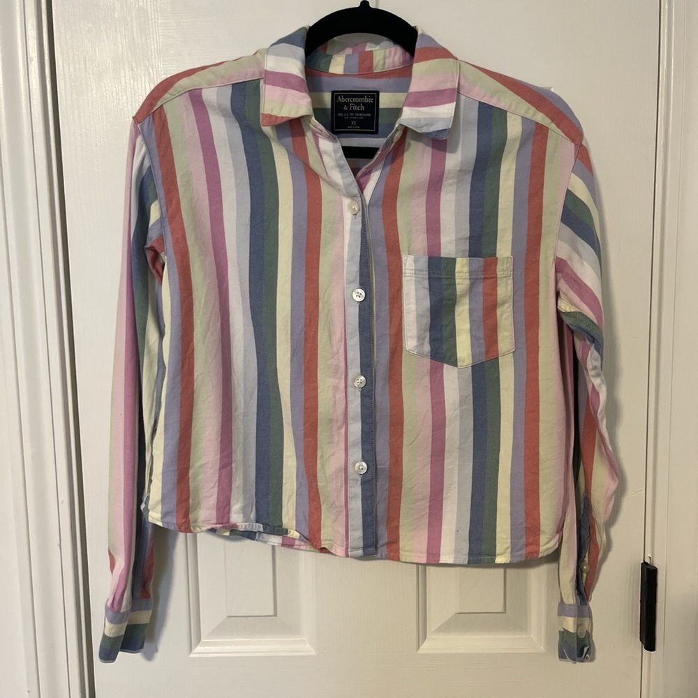 Abercrombie button up cropped shirt size XS